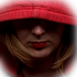 com.chaperonrouge.dragofly.chaperonrouge