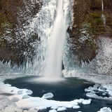 com.amaxlwps.frozenwaterfalls